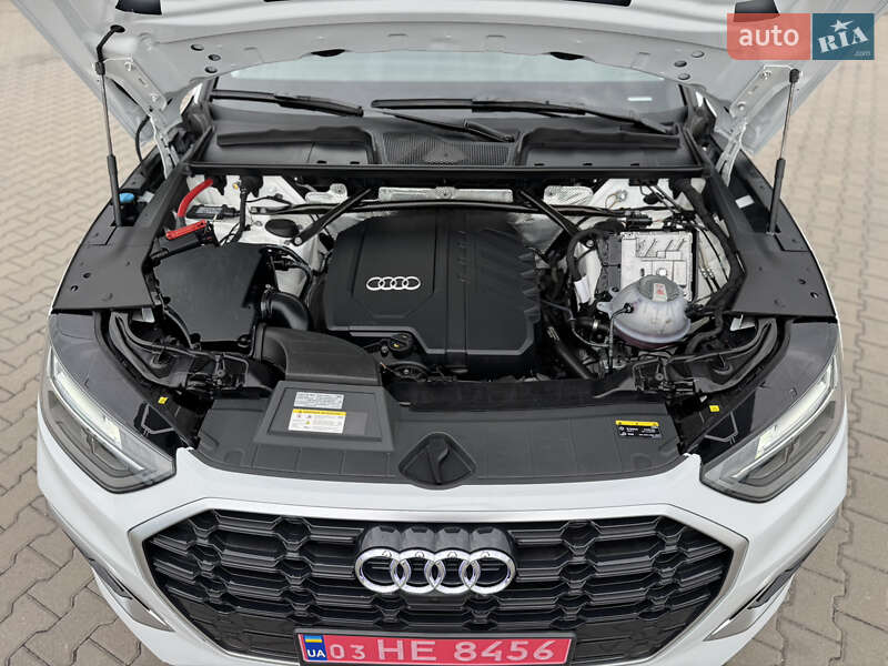 Внедорожник / Кроссовер Audi Q5 2023 в Ровно