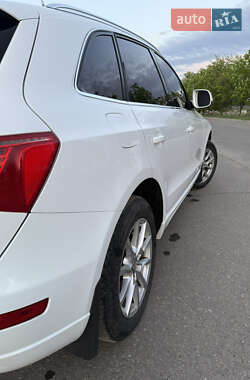 Внедорожник / Кроссовер Audi Q5 2010 в 