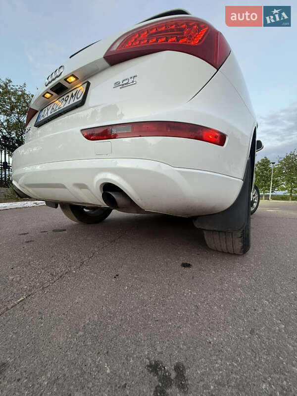 Внедорожник / Кроссовер Audi Q5 2010 в Харькове