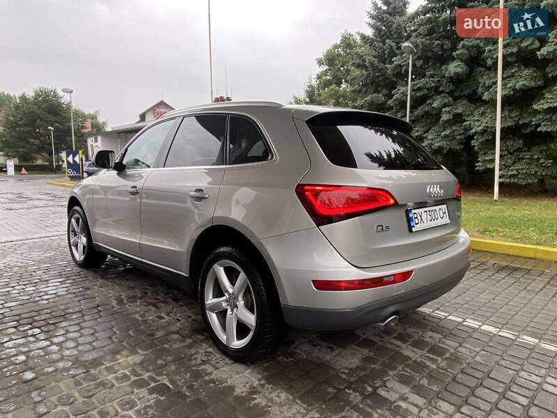 Внедорожник / Кроссовер Audi Q5 2012 в Ивано-Франковске