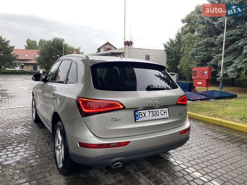 Внедорожник / Кроссовер Audi Q5 2012 в Ивано-Франковске