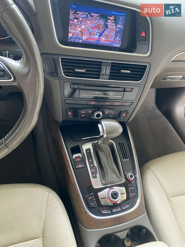 Внедорожник / Кроссовер Audi Q5 2012 в Ивано-Франковске