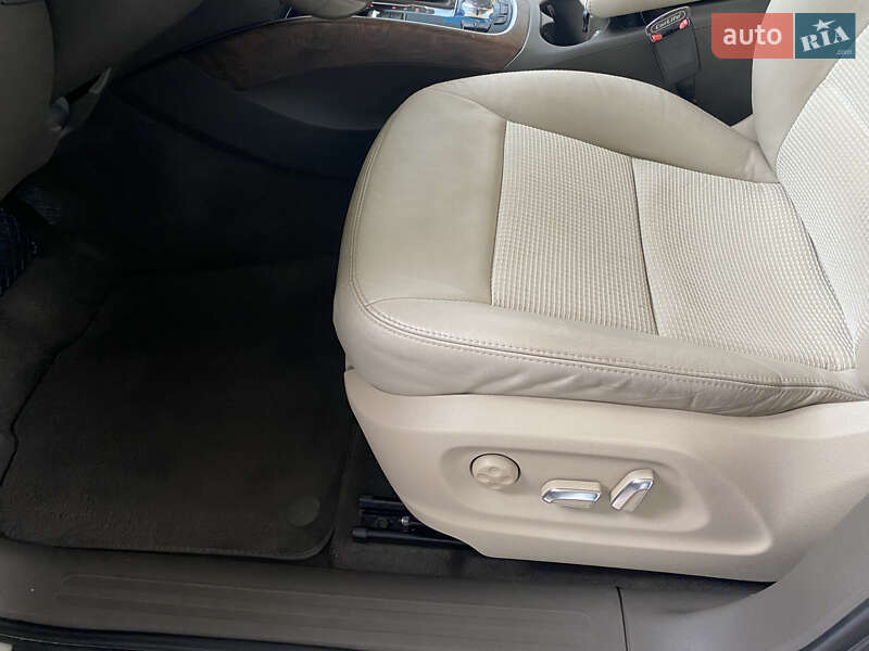 Внедорожник / Кроссовер Audi Q5 2012 в Ивано-Франковске
