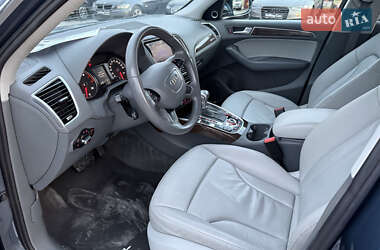 Позашляховик / Кросовер Audi Q5 2015 в 