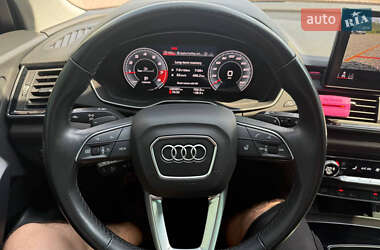 Внедорожник / Кроссовер Audi Q5 2021 в 
