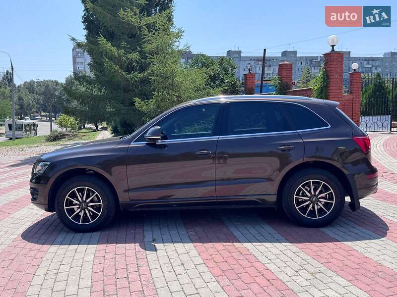 Внедорожник / Кроссовер Audi Q5 2010 в Запорожье