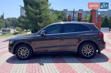 Позашляховик / Кросовер Audi Q5 2010 в 