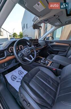 Позашляховик / Кросовер Audi Q5 2020 в 