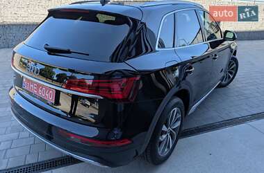 Позашляховик / Кросовер Audi Q5 2020 в 