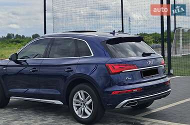 Внедорожник / Кроссовер Audi Q5 2022 в 