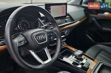 Внедорожник / Кроссовер Audi Q5 2022 в 