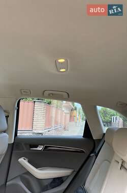 Внедорожник / Кроссовер Audi Q5 2012 в 