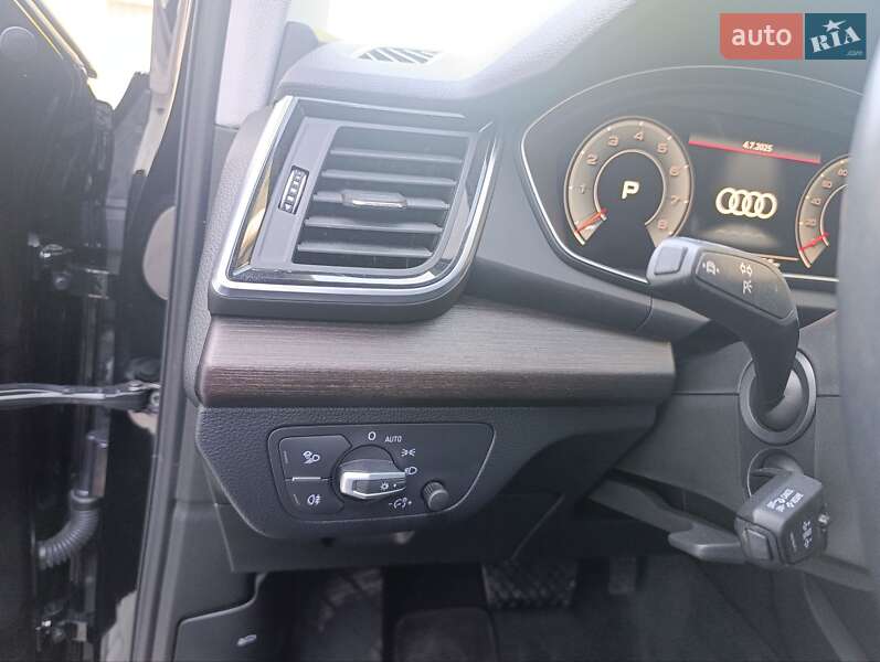 Внедорожник / Кроссовер Audi Q5 2022 в Стрые