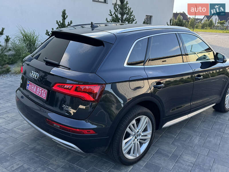 Позашляховик / Кросовер Audi Q5 2018 в Луцьку