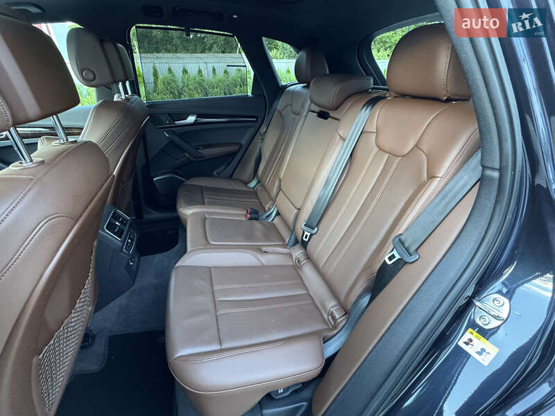 Позашляховик / Кросовер Audi Q5 2018 в Луцьку