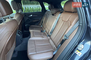 Позашляховик / Кросовер Audi Q5 2018 в 