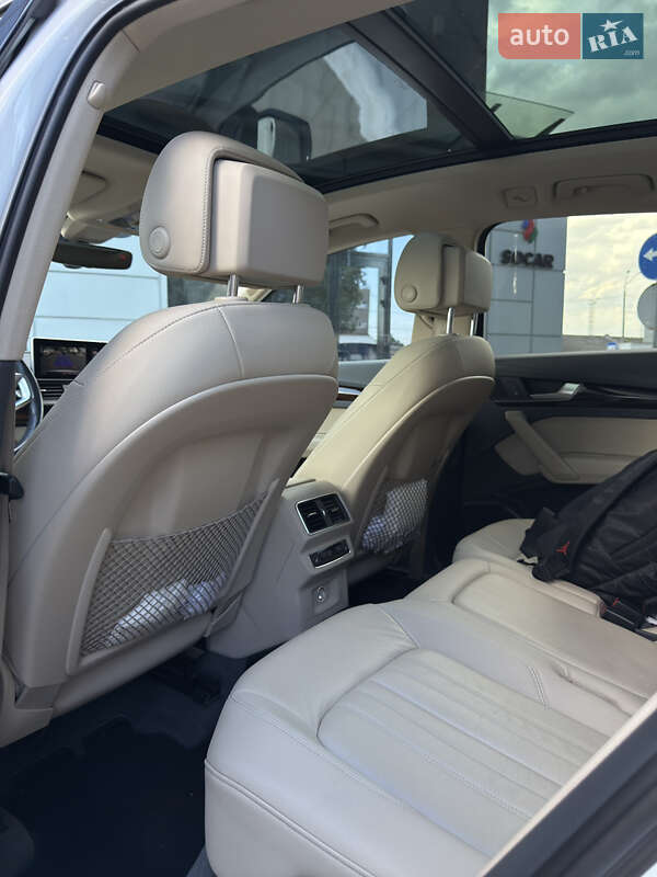 Позашляховик / Кросовер Audi Q5 2017 в Одесі