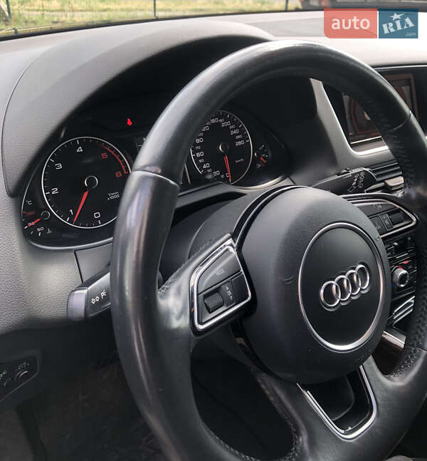 Позашляховик / Кросовер Audi Q5 2016 в Києві