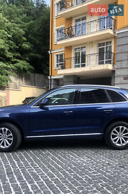Позашляховик / Кросовер Audi Q5 2016 в 