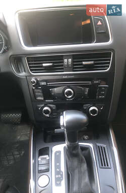 Позашляховик / Кросовер Audi Q5 2016 в 