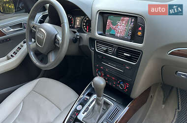 Позашляховик / Кросовер Audi Q5 2011 в 