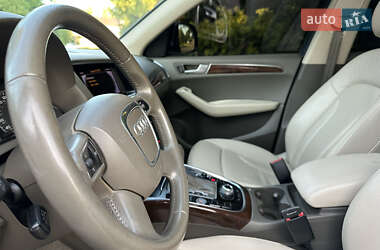 Позашляховик / Кросовер Audi Q5 2011 в 