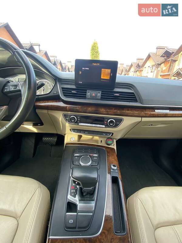 Позашляховик / Кросовер Audi Q5 2018 в Вінниці