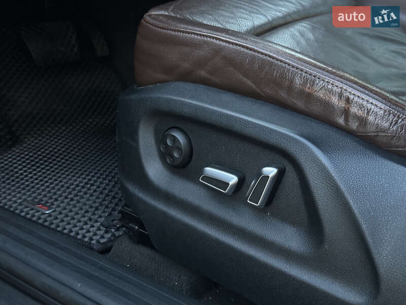 Позашляховик / Кросовер Audi Q5 2015 в Стрию