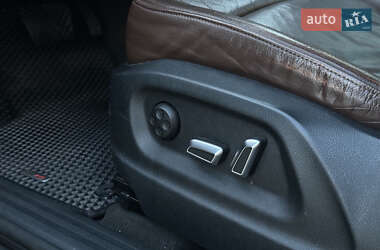 Внедорожник / Кроссовер Audi Q5 2015 в 