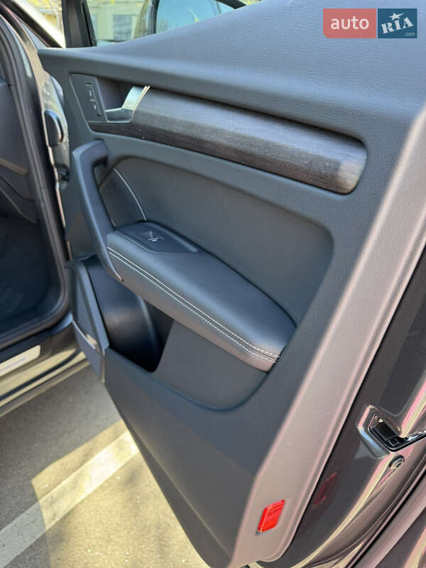 Внедорожник / Кроссовер Audi Q5 2023 в Киеве