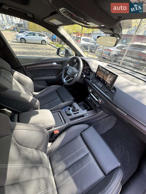 Внедорожник / Кроссовер Audi Q5 2023 в Киеве