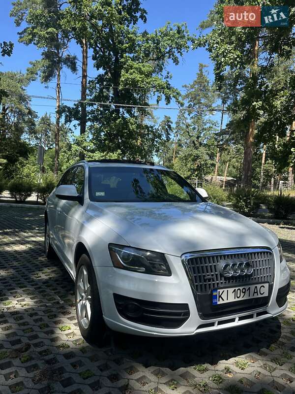 Позашляховик / Кросовер Audi Q5 2011 в Києві