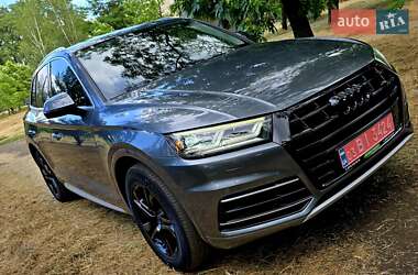 Внедорожник / Кроссовер Audi Q5 2018 в 