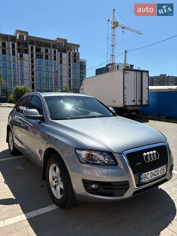 Позашляховик / Кросовер Audi Q5 2009 в Луцьку