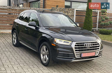 Внедорожник / Кроссовер Audi Q5 2019 в 
