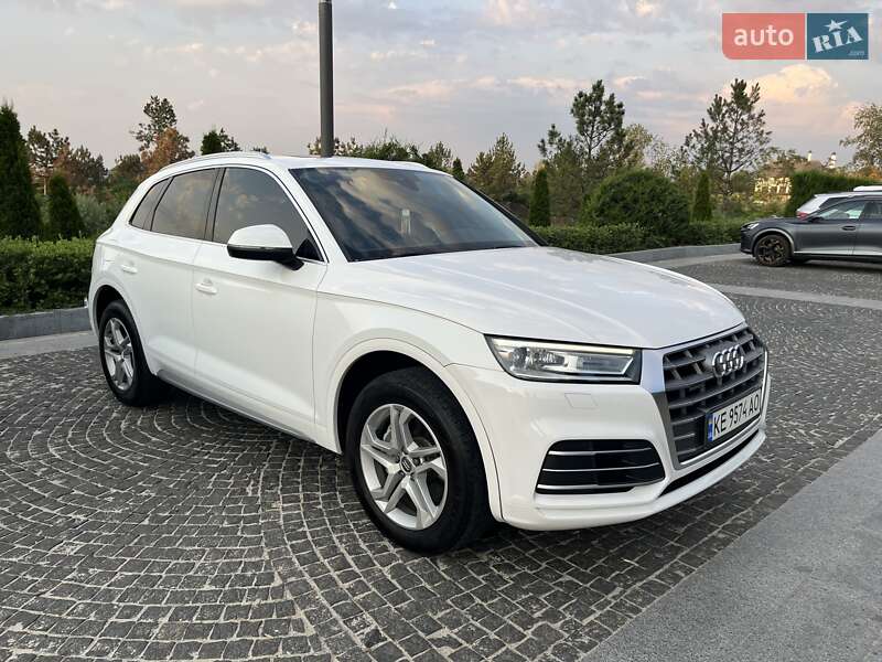 Внедорожник / Кроссовер Audi Q5 2019 в Днепре