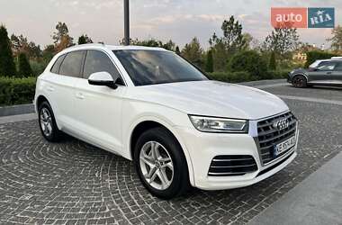 Внедорожник / Кроссовер Audi Q5 2019 в 