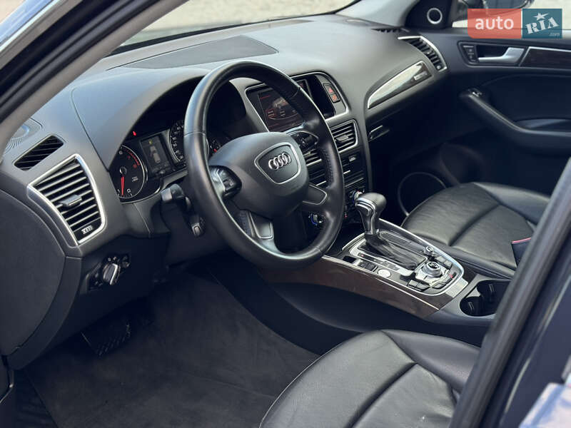 Позашляховик / Кросовер Audi Q5 2014 в Луцьку