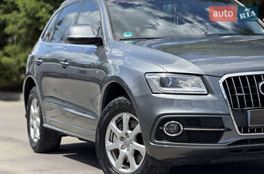 Внедорожник / Кроссовер Audi Q5 2015 в 