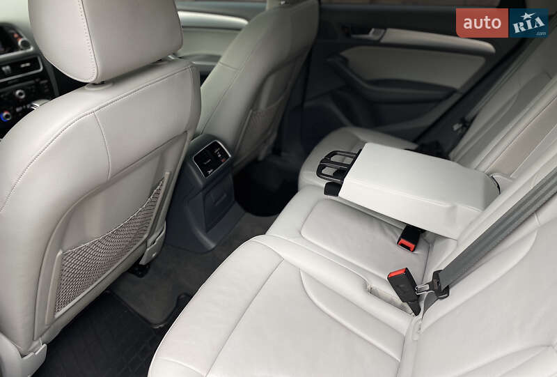Внедорожник / Кроссовер Audi Q5 2016 в Луцке