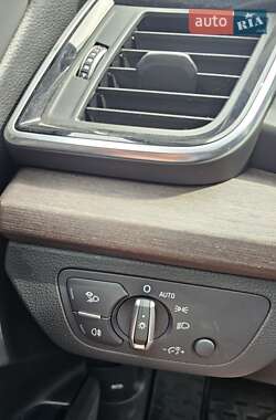 Внедорожник / Кроссовер Audi Q5 2020 в 