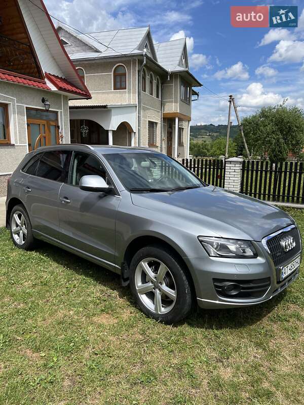 Внедорожник / Кроссовер Audi Q5 2011 в Надворной