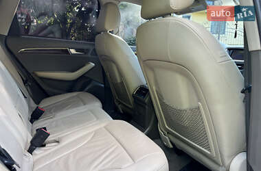 Внедорожник / Кроссовер Audi Q5 2010 в 