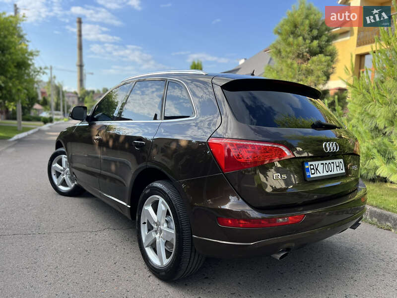 Позашляховик / Кросовер Audi Q5 2010 в Рівному