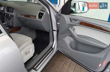Позашляховик / Кросовер Audi Q5 2015 в 