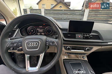 Внедорожник / Кроссовер Audi Q5 2019 в 