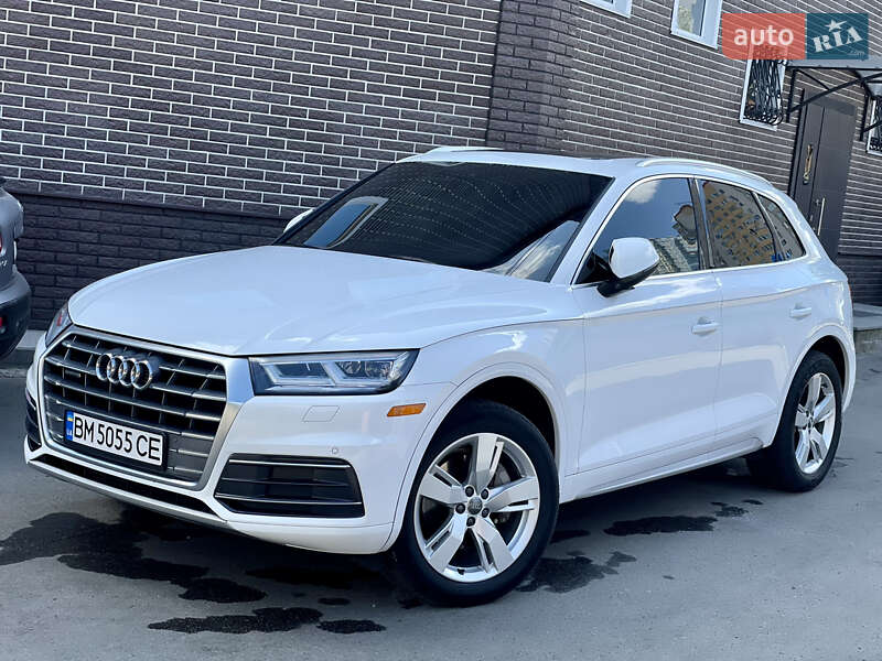 Внедорожник / Кроссовер Audi Q5 2017 в Сумах