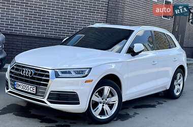 Внедорожник / Кроссовер Audi Q5 2017 в 