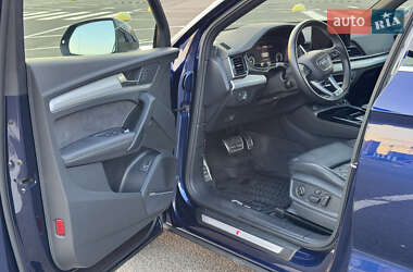 Внедорожник / Кроссовер Audi Q5 2021 в 