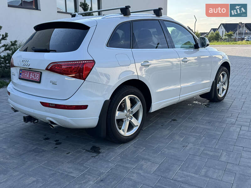 Позашляховик / Кросовер Audi Q5 2011 в Луцьку
